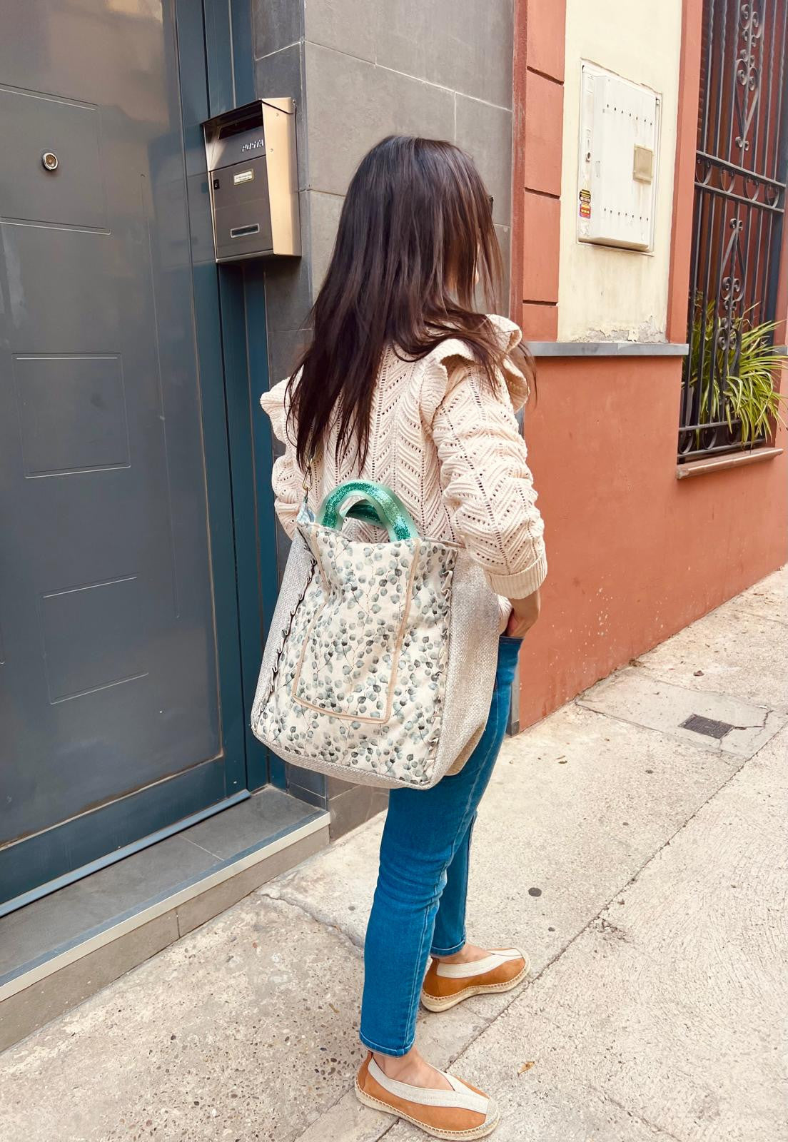 Maxi bolsa bandolera Come, reza, ama